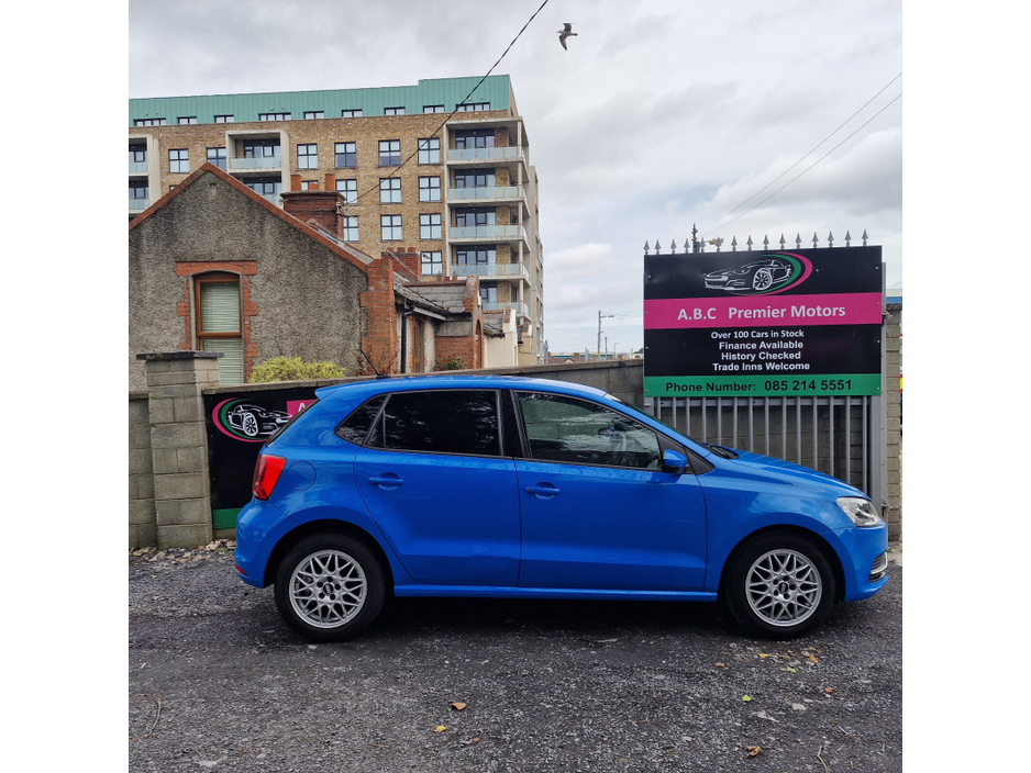 2016 Volkswagen Polo - image 7