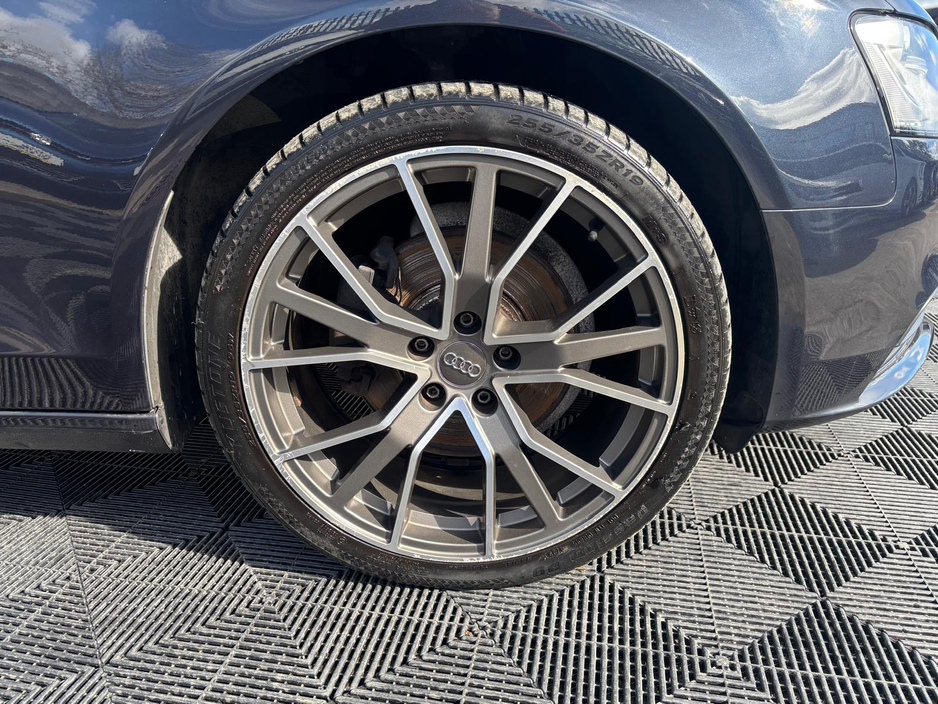 2016 Audi A4 - image 3