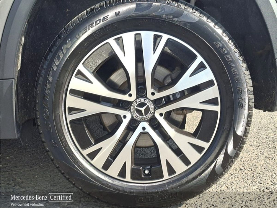 2025 Mercedes-Benz GLA Class - image 5