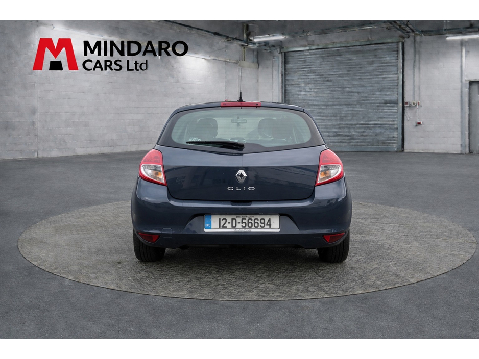 2012 Renault Clio - image 7