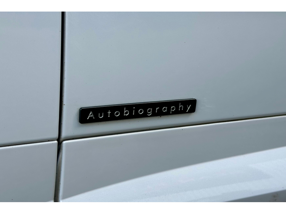 2024 Land Rover Range Rover Sport - image 7