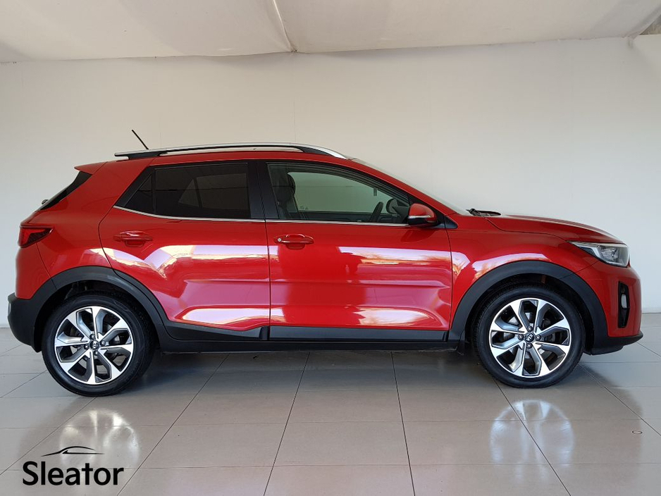 2020 Kia Stonic - image 2