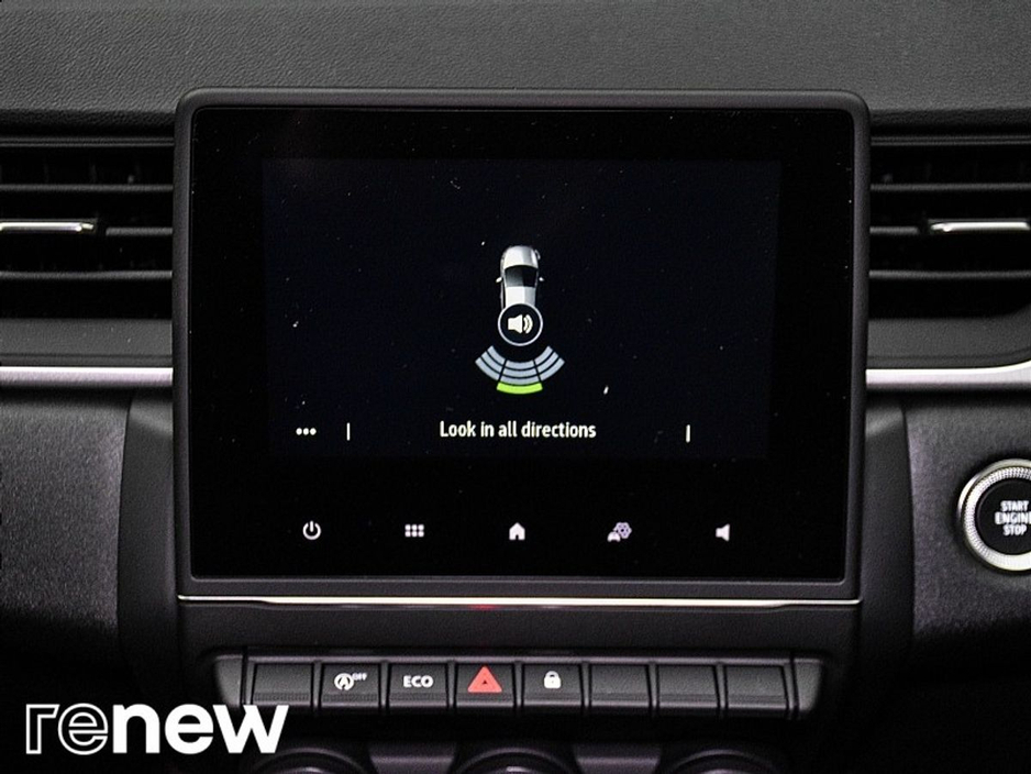 2022 Renault Captur - image 25