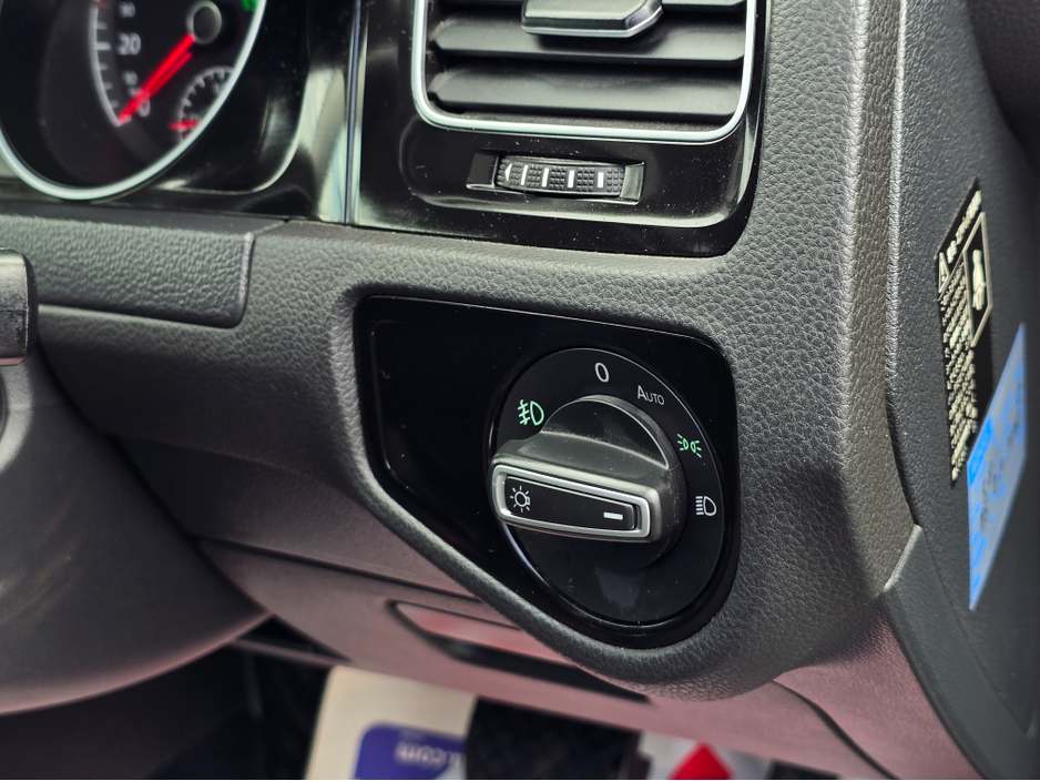 2015 Volkswagen Golf 1.4 TSI HI SPEC HIGHLINE EDITION * ALCANTARA SEATS * REV CAMERA - BLIND SPOT - REAR TRAFFIC ASSIST - SIMI DEALER -  BLUEMOTION €15,450