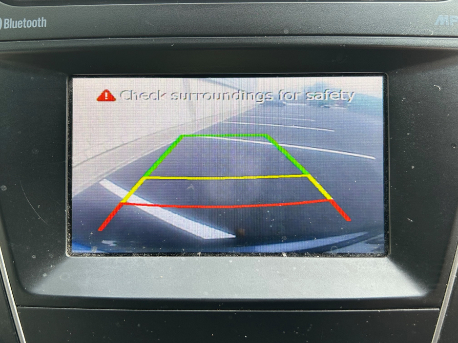 2015 Hyundai Santa Fe - image 15