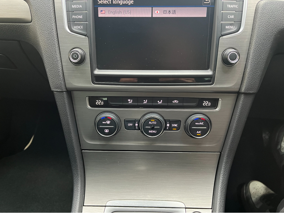 2017 Volkswagen Golf - image 18