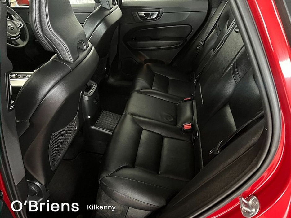 2023 Volvo XC60 - image 10