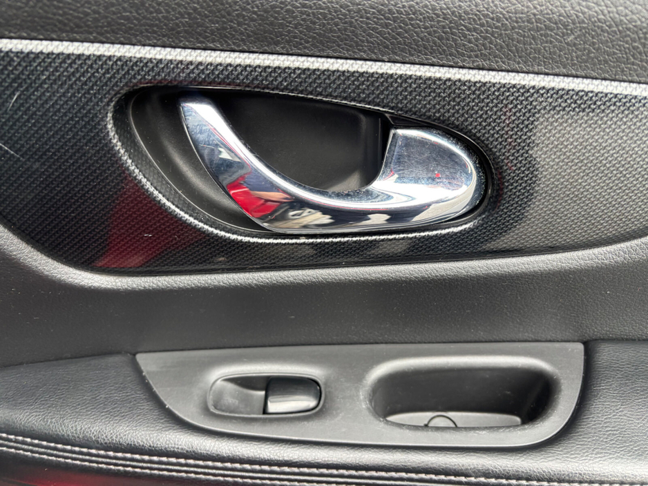 2015 Nissan X-Trail - image 18