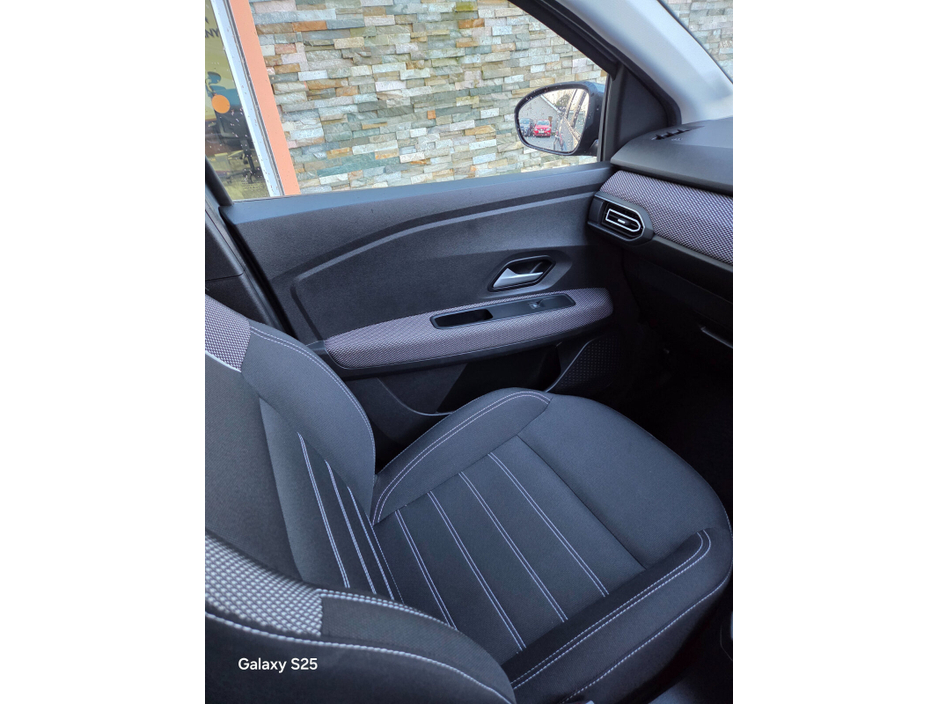 2023 Dacia Jogger TCe 110 Expression €16,950