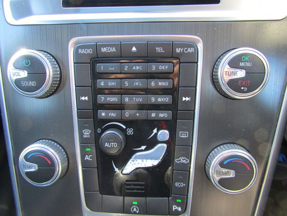 2014 Volvo XC60 - image 38