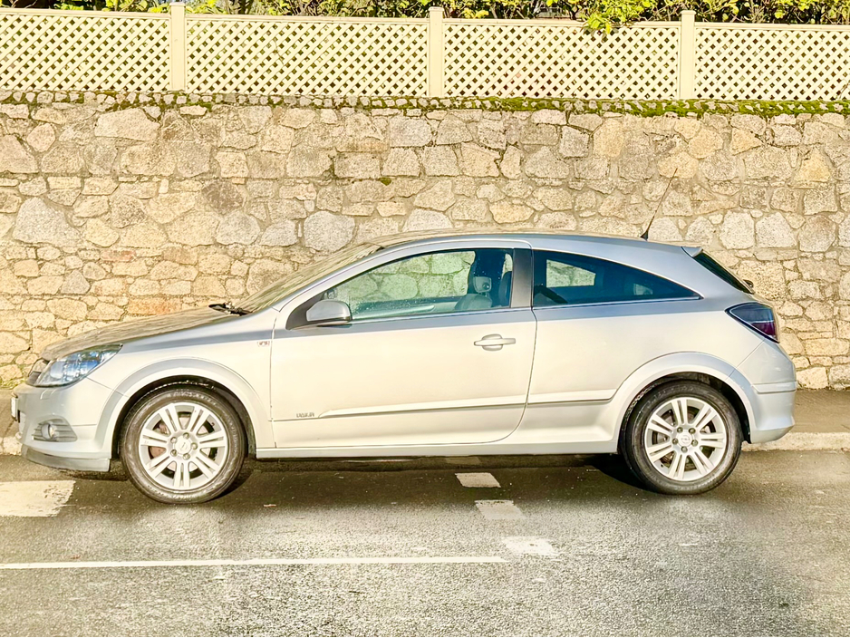 2008 Opel Astra SPORT DESIGN 1.6 I 16V!! NEW NCT !! €2,950