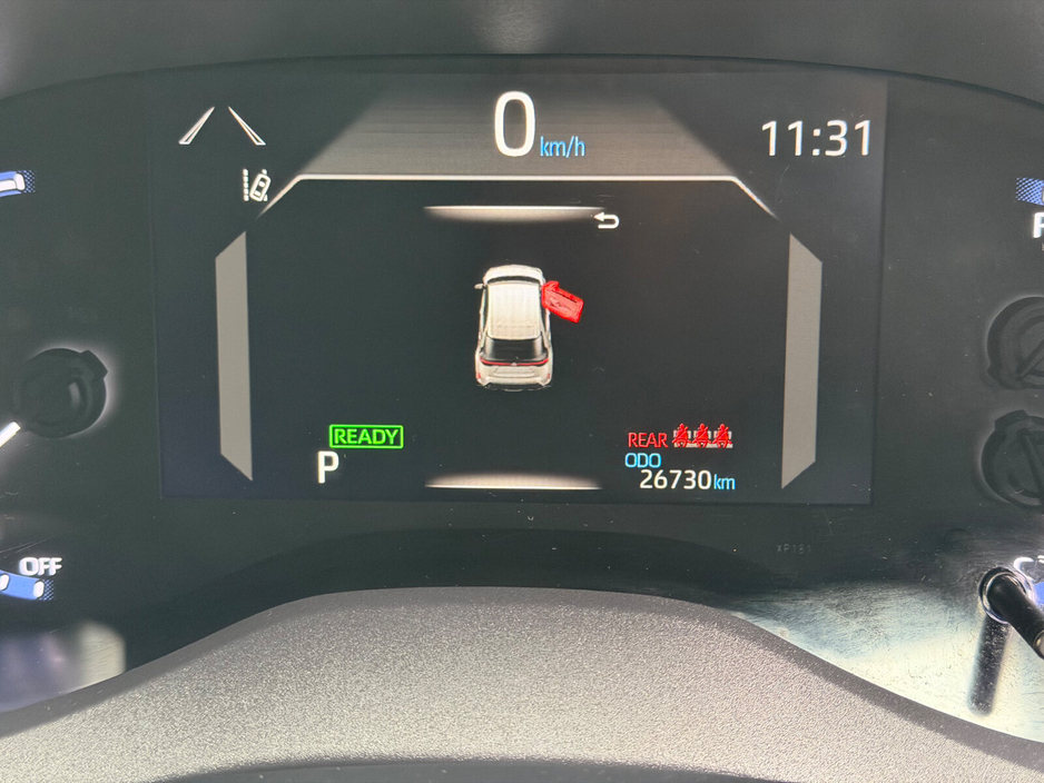 2022 Toyota Yaris Cross - image 17