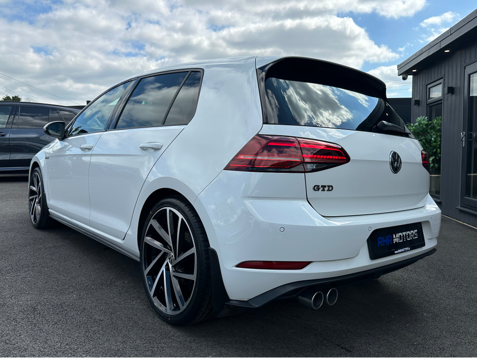 2017 Volkswagen Golf GTD 184PS 5DR AUTO €21,750