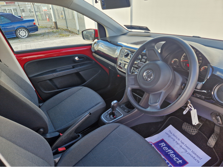 2016 Volkswagen up! - image 14