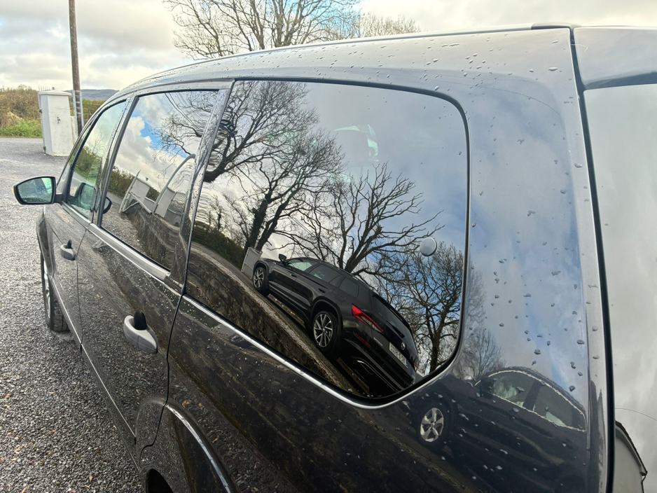 2008 Ford Galaxy - image 15