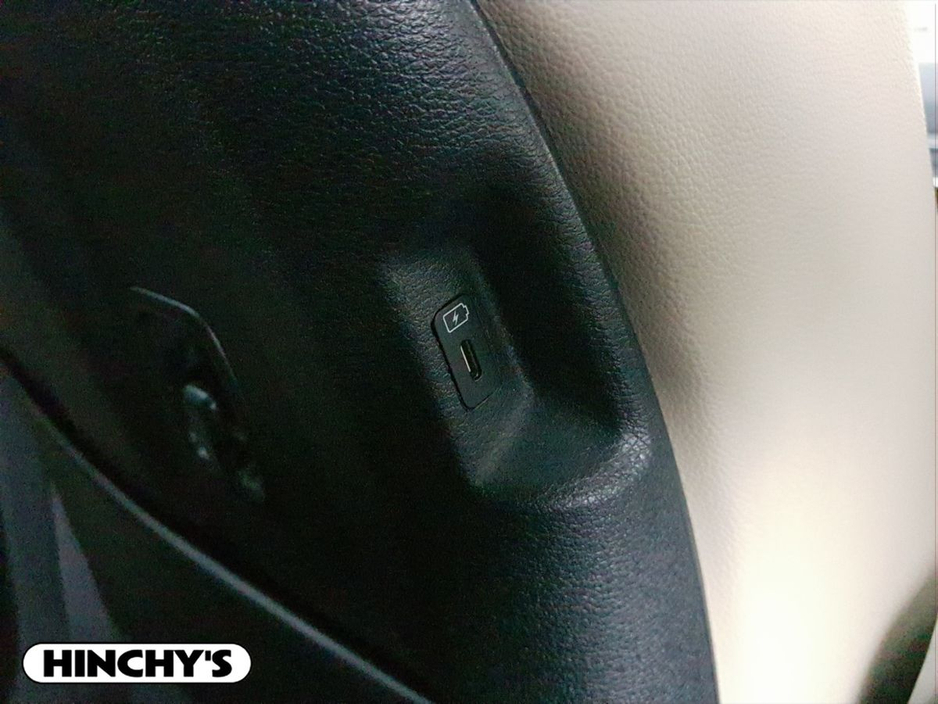 2022 Kia Sportage - image 29