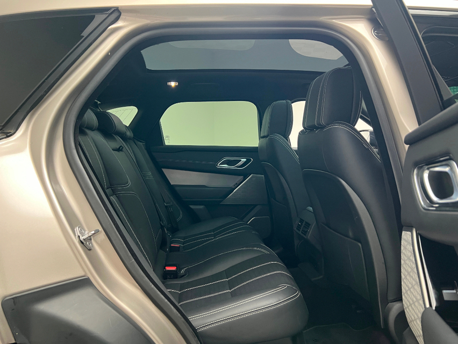2022 Land Rover Range Rover Velar R-DYNAMIC HSE P400E *PAN ROOF* €52,990