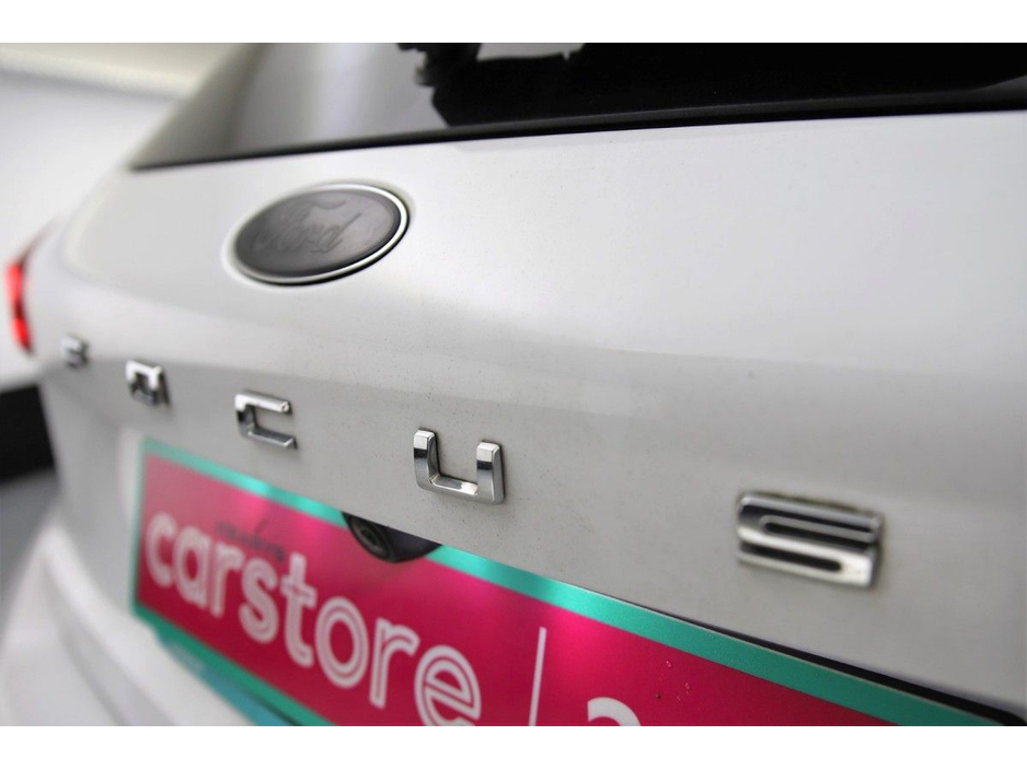 2023 Ford Focus 1.0 TITANIUM 125BHP MHEV *VERY LOW MILEAGE*FULL LEATHER*EL.PAN ROOF*