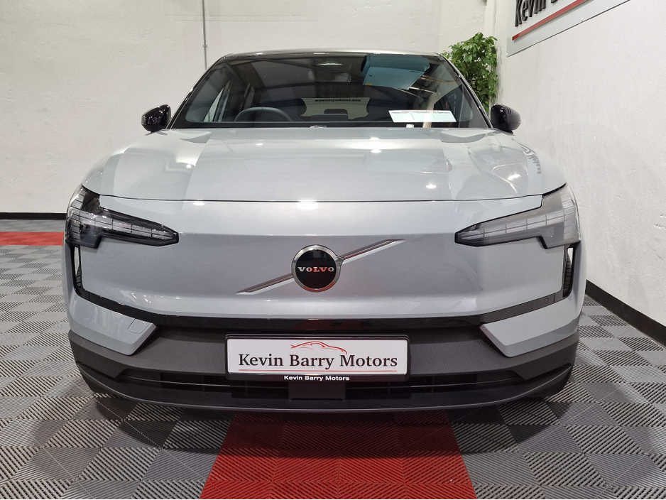 2024 Volvo EX30 - image 2
