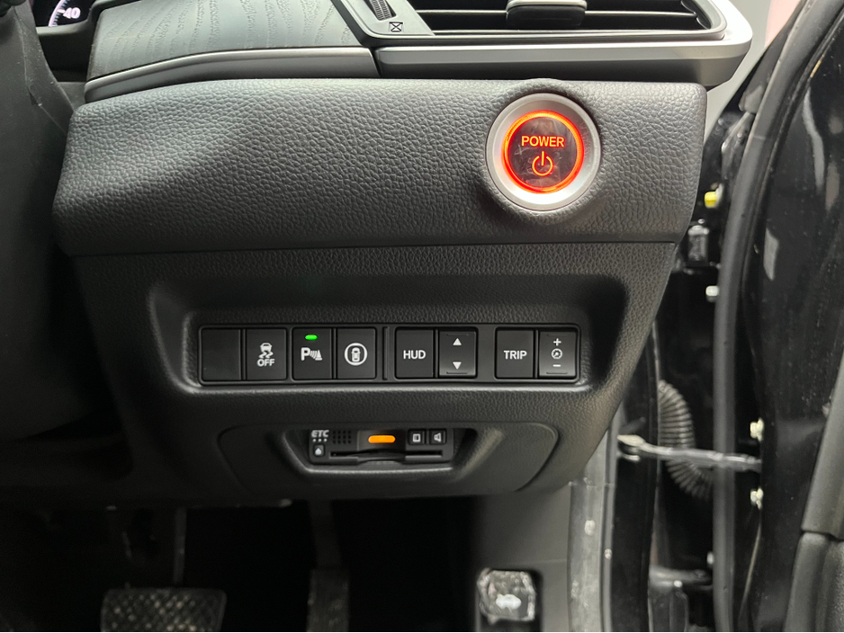 2020 Honda Accord €27950! 2020 HONDA ACCORD EX 2.0 AUTOMATIC / CRUISE CONTROL / REVERSE CAMERA / ELECTRIC MEMORY & HEATED SEATS / PADDLE SHIFTERS / PANORAMIC SUNROOF / HEATED REAR SEATS €27,950