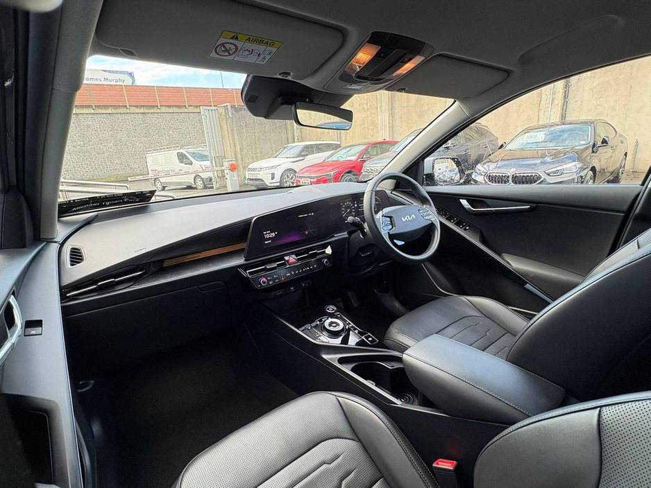 2025 Kia Niro - image 15