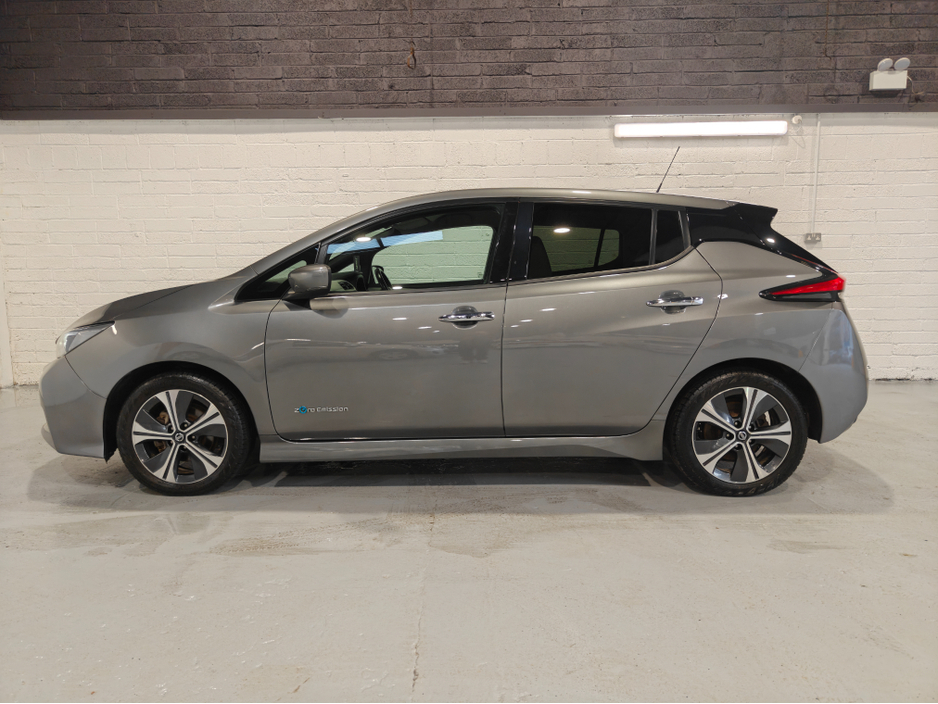 2019 Nissan Leaf - image 5