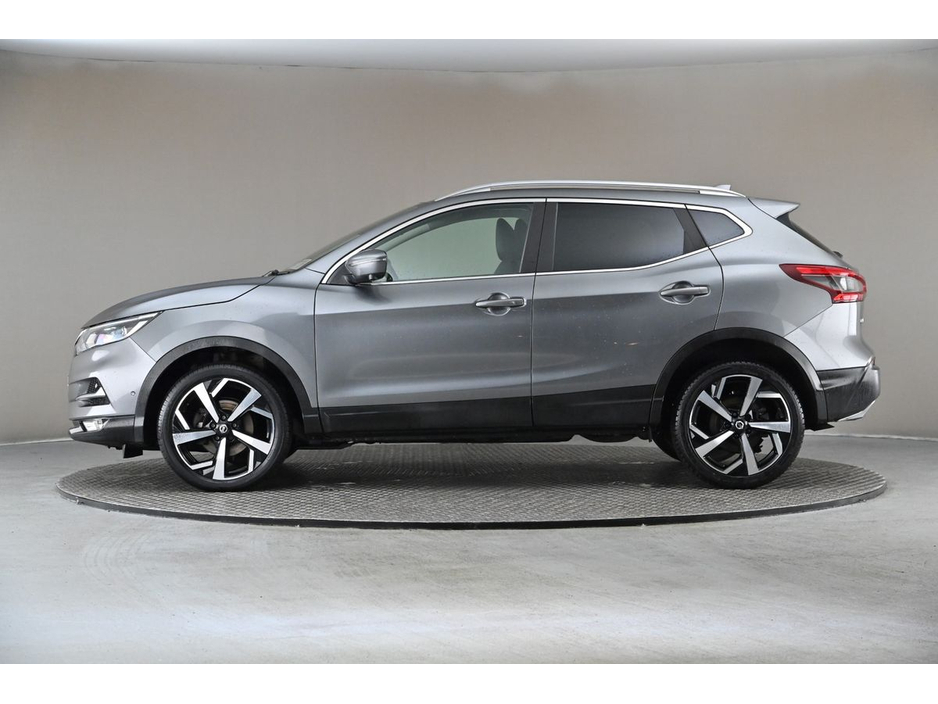 2019 Nissan Qashqai - image 5