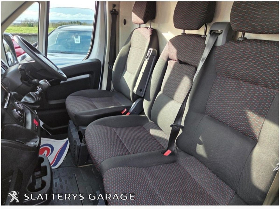 2023 Peugeot Boxer - image 11