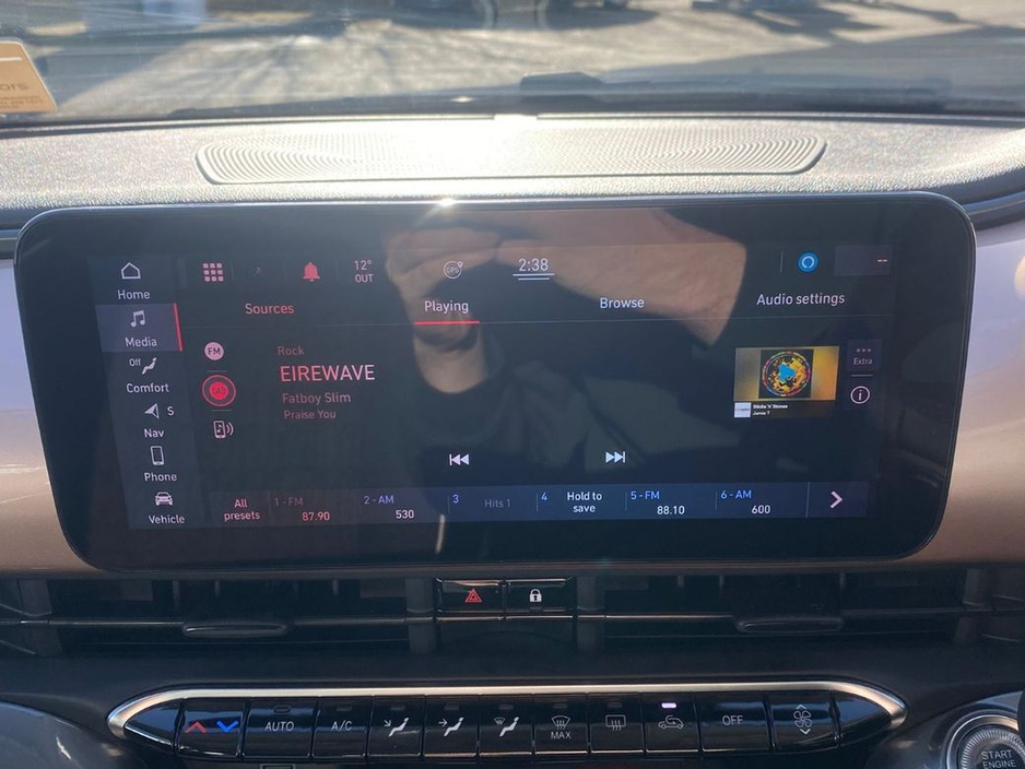 2025 Fiat 500e - image 22