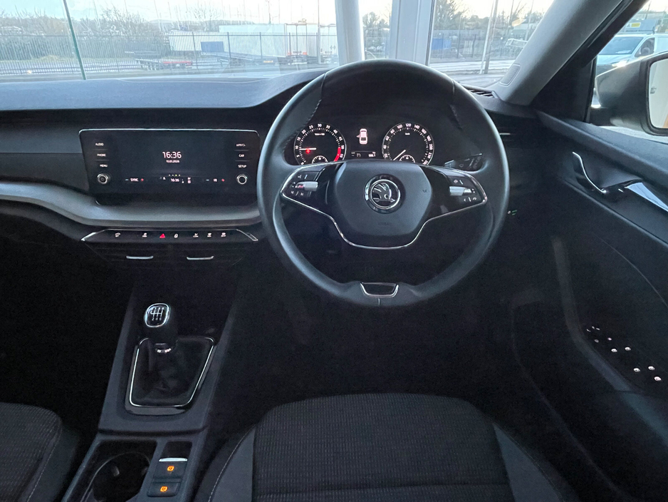 2024 Skoda Octavia OCTAVIA AMB 2.0TDI 115HP €30,995