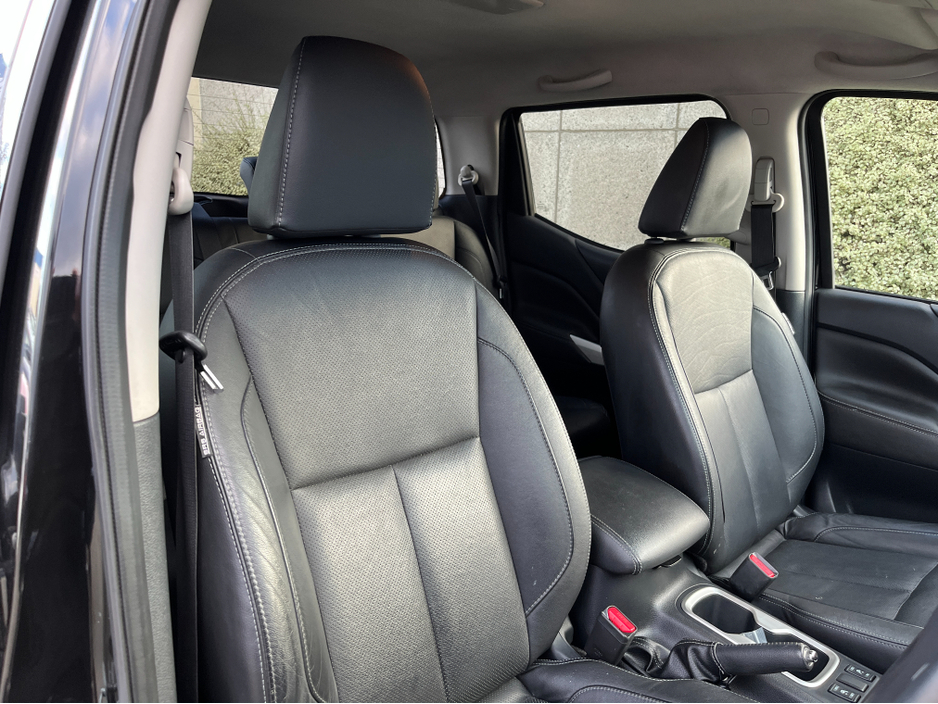 2018 Nissan Navara 2.3 DCI TEKNA D/C MANUAL //NO VAT//HIGH SPEC//FULL LEATHER HEATED SEATS//KEYLESS ENTRY//360 PARKING CAMERAS//SAT NAV// €21,950