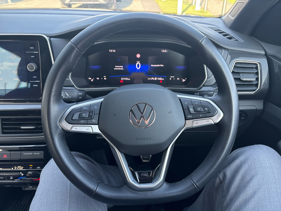 2025 Volkswagen T-Cross - image 21