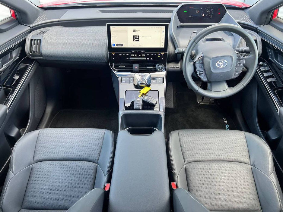 2024 Toyota bZ4X - image 10