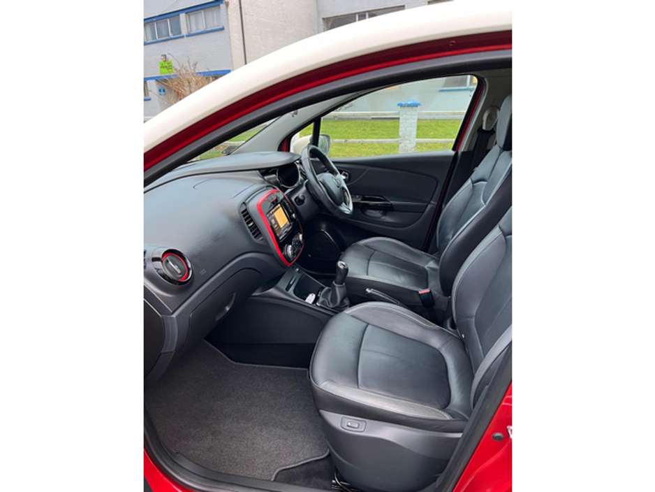 2015 Renault Captur 20 R20 SIGNATURE TCE 90 2015 4DR €9,750