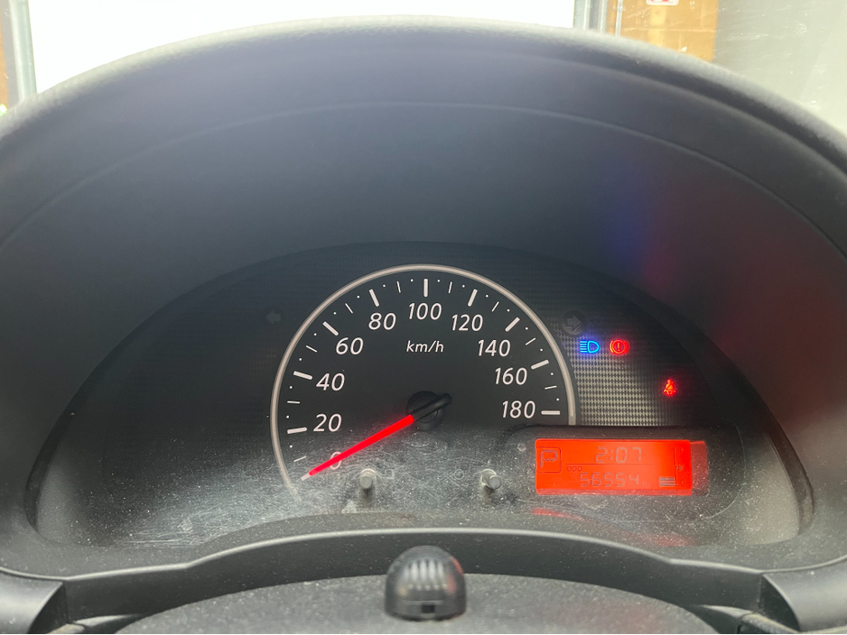 2016 Nissan March - image 17