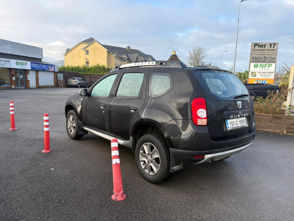 2015 Dacia Duster SIGNATURE 1.5 DCI 110 4X €8,950