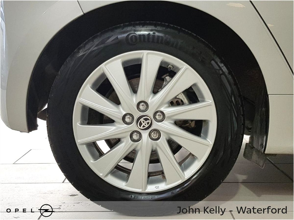 2023 Toyota Yaris HYBRID 1.5 ICON HEV CVT €19,995