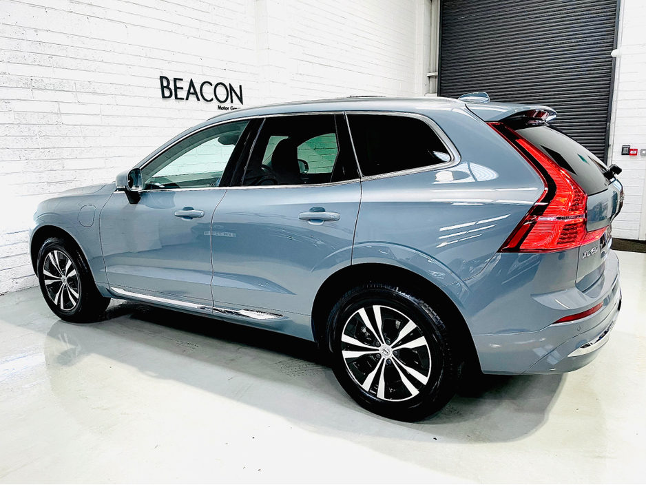 2023 Volvo XC60 - image 8