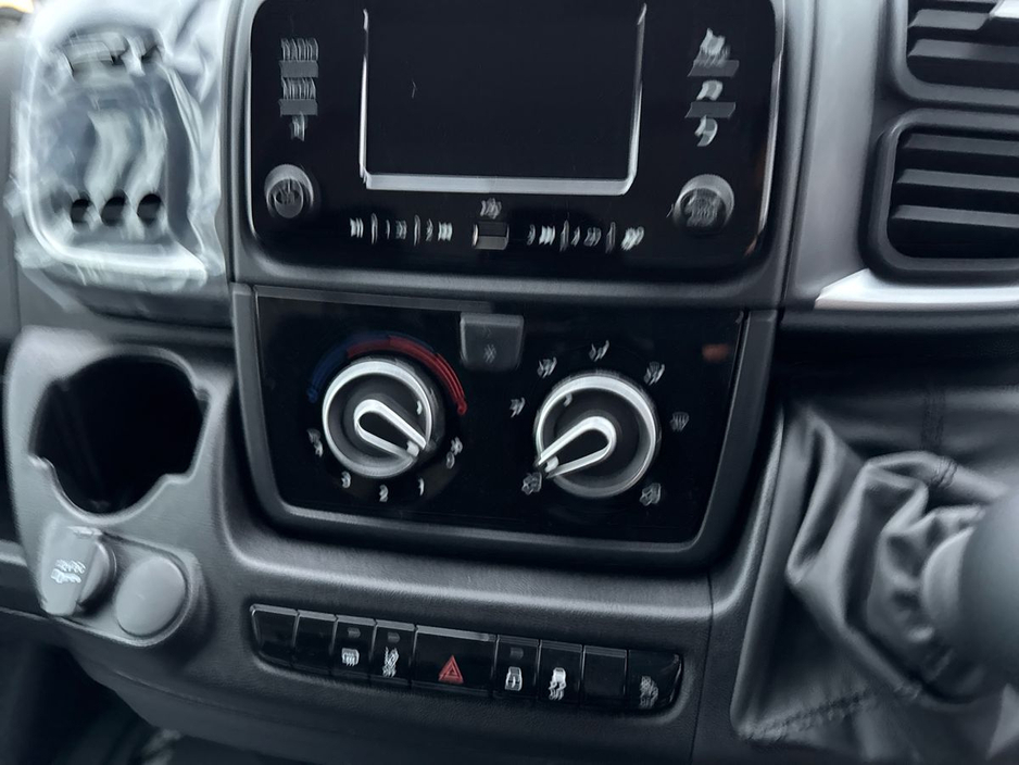 2026 Peugeot Boxer - image 16
