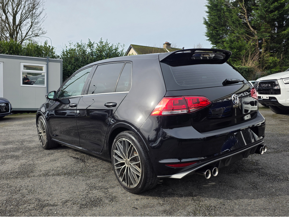 2014 Volkswagen Golf - image 7