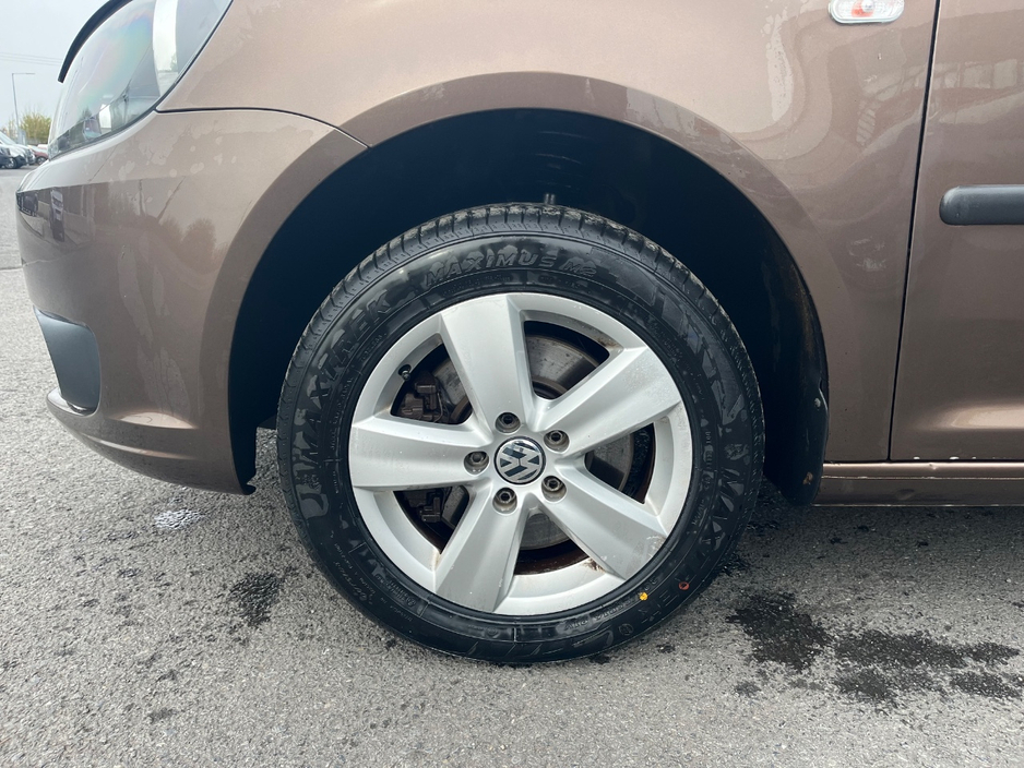 2014 Volkswagen Caddy - image 7