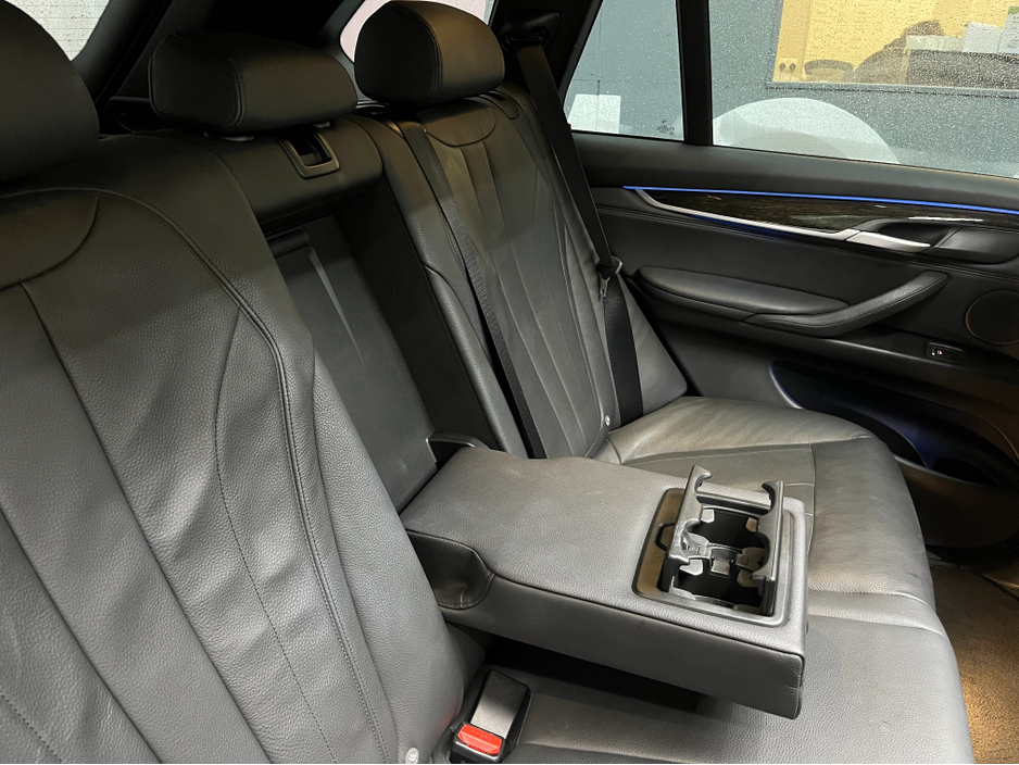 2016 BMW X5 €29950! 2016 BMW X5 XDRIVE 40E M-SPORT 2.0 AUTOMATIC / CRUISE CONTROL / REVERSE CAMERA / ELECTRIC MEMORY & HEATED SEATS / PADDLE SHIFTERS / PANORAMIC SUNROOF / HEATED REAR SEATS €29,950