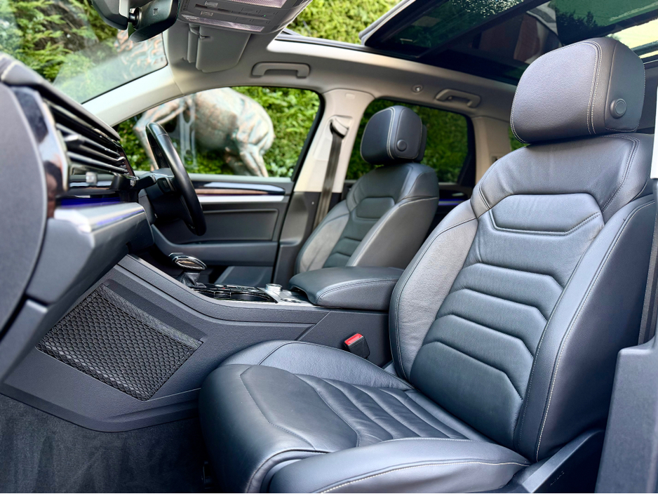 2018 Volkswagen Touareg D R-LE 3.0 TDI 4M 286HP 5DR AUTO €52,950