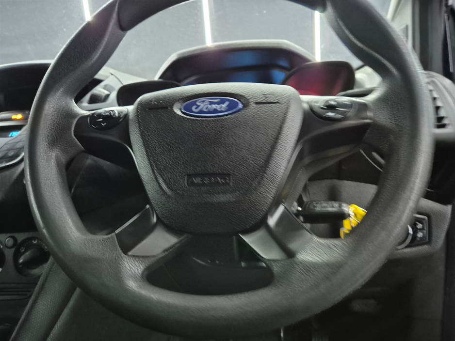 2016 Ford Tourneo Connect - image 8