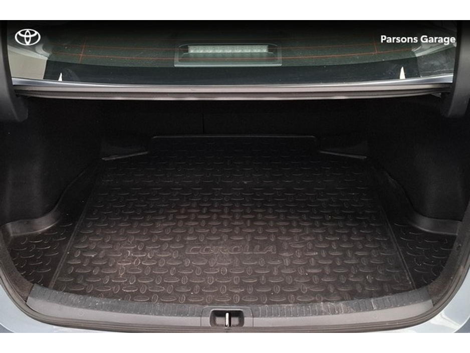 2021 Toyota Corolla - image 11