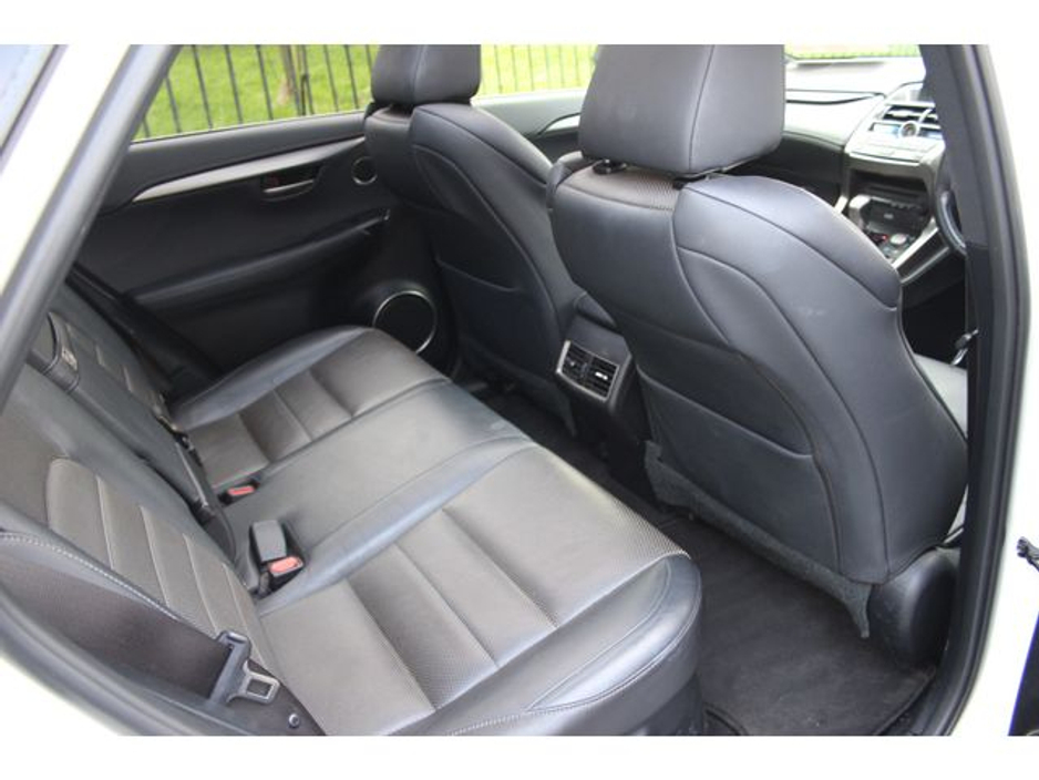 2017 Lexus NX 300 h - image 27