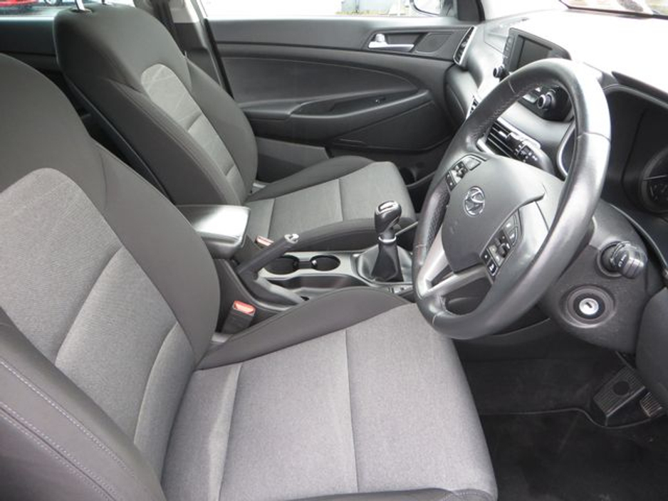 2019 Hyundai Tucson - image 12