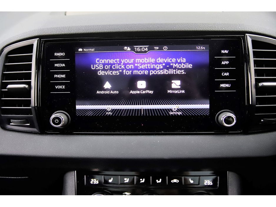 2024 Skoda Karoq - image 26