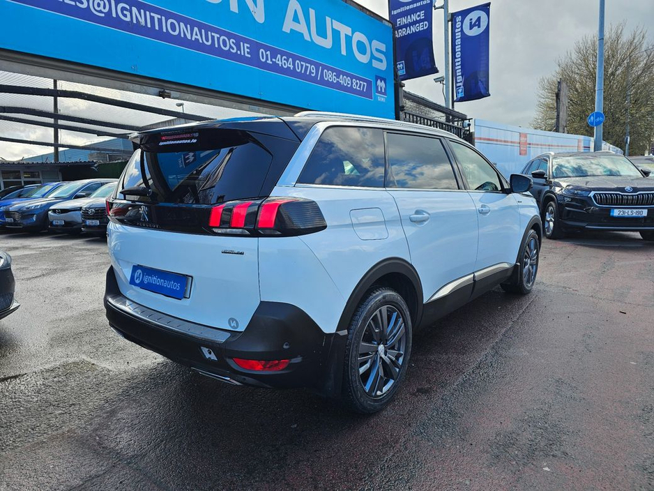 2018 Peugeot 5008 - image 7