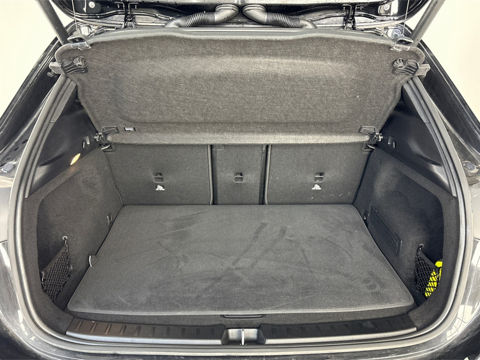 2025 Mercedes-Benz EQA - image 13